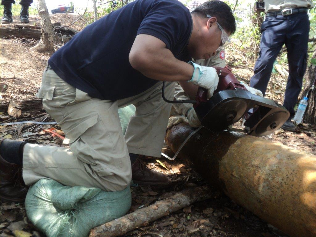 ５００Ｌｂ爆弾のカット